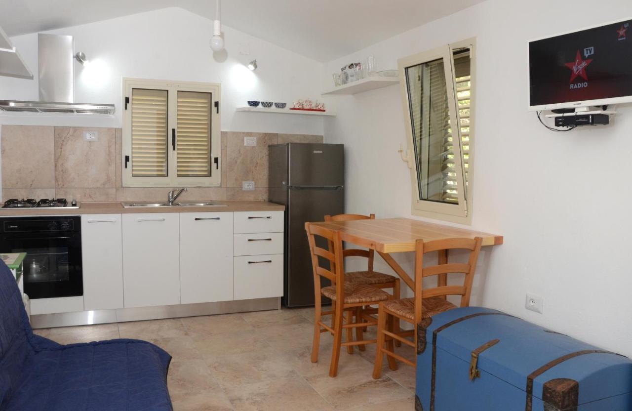 Apartments Villa Corrias Cala Liberotto Εξωτερικό φωτογραφία